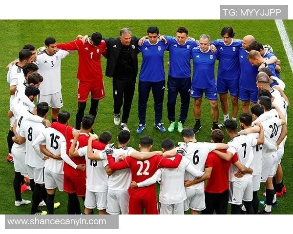 足球里尔崛起之路解析：从低谷到辉煌的奋斗历程与未来展望